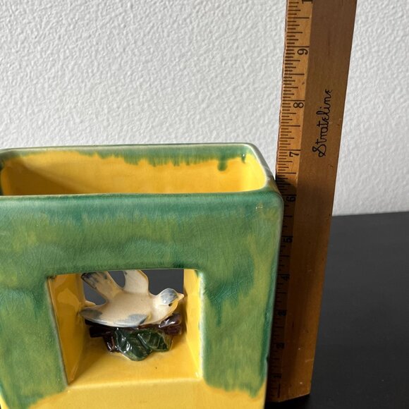 Vintage McCoy Square Bird Vase // MCM Shadow Box Design // 1950s Arcature Line - Picture 6 of 7